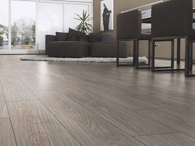 Что лучше выбрать: ламинат или линолеум?